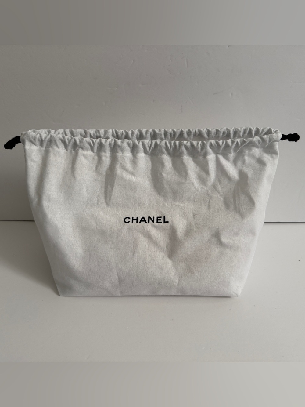CHANEL White Cotton Drawstring Pouch with Black Cords - Picture 2 of 3